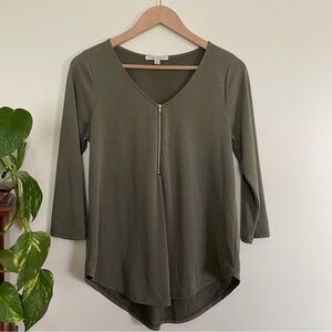 Green Envelope Los Angeles Half Zip V-Neck 3/4 Sleeve Top Sage Green Siz…